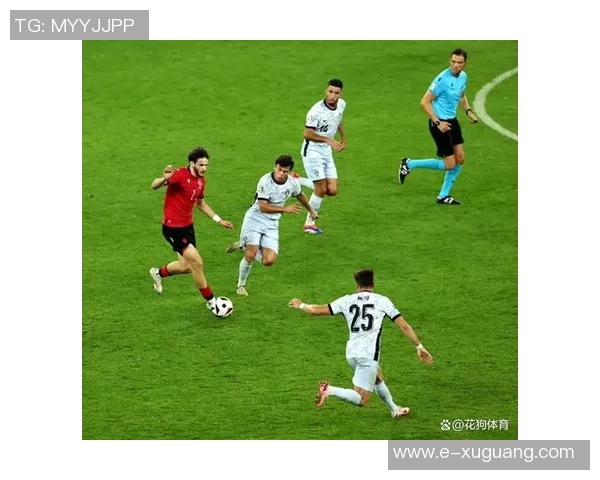 巴拉圭足球明星的璀璨瞬间与辉煌成就展现 巴拉圭足球明星的璀璨瞬间与辉煌成就展现